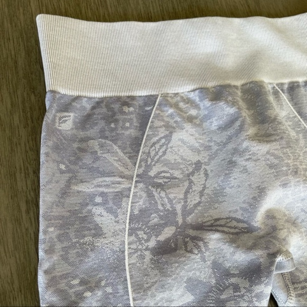 Fabletics Purple Lilac Cropped Compression Leggin… - image 6